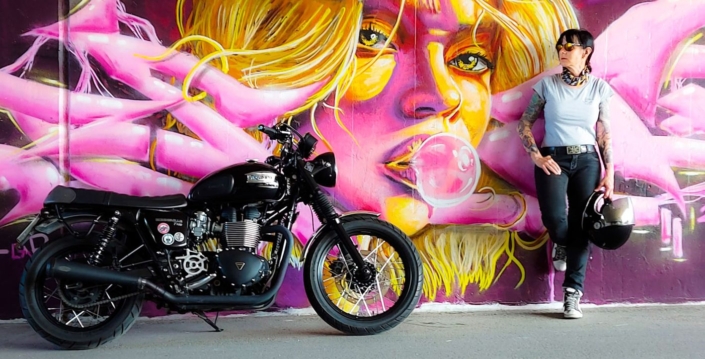 Sandra Fleten-Graffiti Ingolstadt-Triumph Bonneville T100